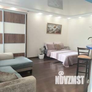 1-к квартира, посуточно, 40м2, 5/9 этаж