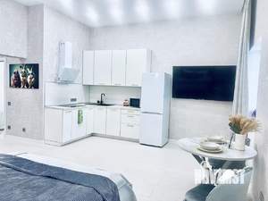 Студия квартира, посуточно, 40м2, 17/17 этаж