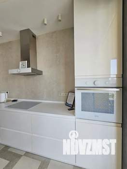 Студия квартира, посуточно, 40м2, 12/16 этаж