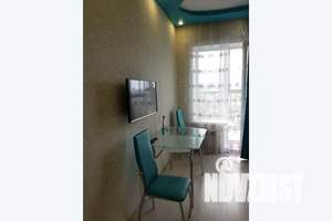 1-к квартира, посуточно, 42м2, 12/18 этаж