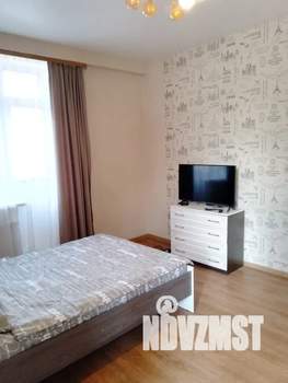 1-к квартира, посуточно, 40м2, 2/9 этаж