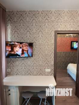 1-к квартира, посуточно, 38м2, 7/18 этаж