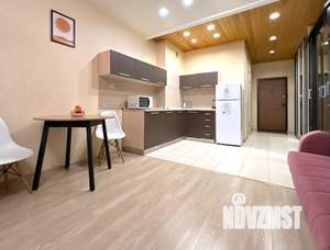 Студия квартира, посуточно, 40м2, 12/17 этаж