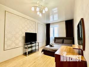 1-к квартира, посуточно, 42м2, 2/13 этаж