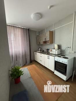 Студия квартира, посуточно, 36м2, 9/15 этаж