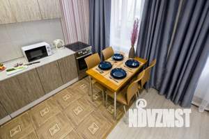 1-к квартира, посуточно, 39м2, 13/18 этаж