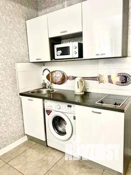 2-к квартира, посуточно, 45м2, 14/16 этаж