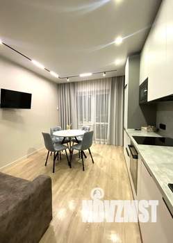 1-к квартира, посуточно, 40м2, 7/10 этаж