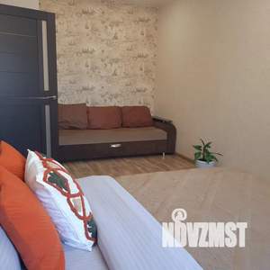 1-к квартира, посуточно, 35м2, 14/18 этаж