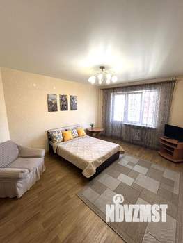 1-к квартира, посуточно, 50м2, 7/10 этаж