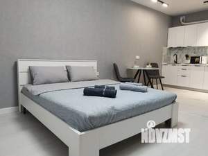Студия квартира, посуточно, 41м2, 2/17 этаж