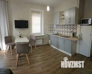 1-к квартира, посуточно, 42м2, 4/10 этаж