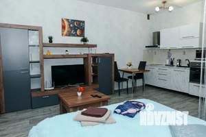 Студия квартира, посуточно, 40м2, 2/3 этаж
