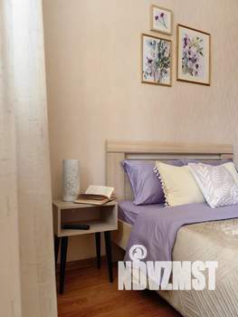 1-к квартира, посуточно, 38м2, 1/18 этаж