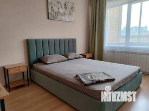 Студия квартира, посуточно, 34м2, 4/10 этаж