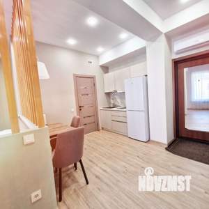 Студия квартира, посуточно, 32м2, 2/3 этаж