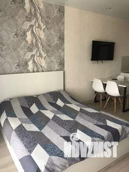 Студия квартира, посуточно, 30м2, 11/18 этаж