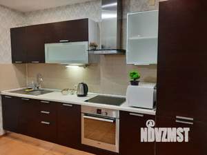 1-к квартира, посуточно, 43м2, 7/17 этаж