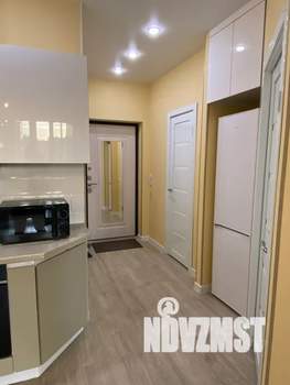 Студия квартира, посуточно, 40м2, 10/17 этаж