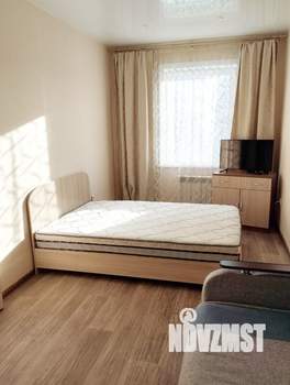 1-к квартира, посуточно, 42м2, 7/18 этаж