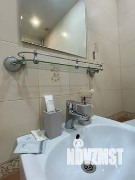 1-к квартира, посуточно, 49м2, 15/16 этаж