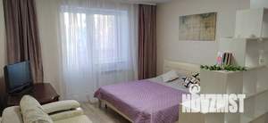 Студия квартира, посуточно, 43м2, 2/9 этаж