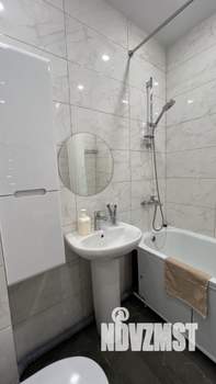 Студия квартира, посуточно, 36м2, 3/9 этаж
