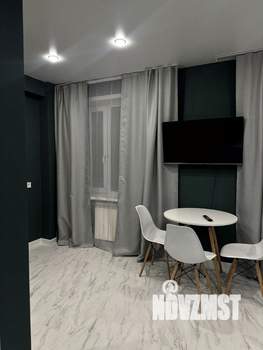 Студия квартира, посуточно, 32м2, 1/9 этаж