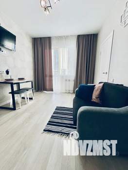 1-к квартира, посуточно, 40м2, 11/16 этаж