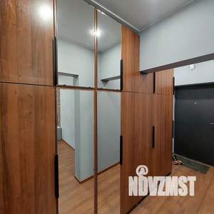 Студия квартира, посуточно, 35м2, 2/15 этаж