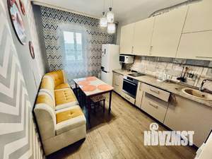 1-к квартира, посуточно, 40м2, 2/10 этаж