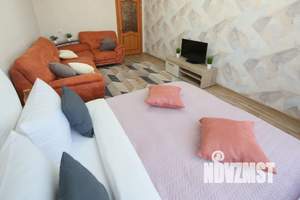 2-к квартира, посуточно, 49м2, 4/4 этаж