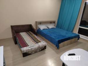Студия квартира, посуточно, 40м2, 5/17 этаж