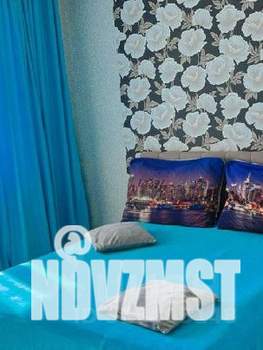 2-к квартира, посуточно, 42м2, 2/18 этаж