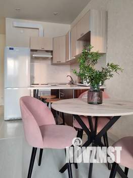 Студия квартира, посуточно, 35м2, 15/19 этаж