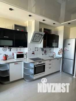 Студия квартира, посуточно, 35м2, 16/20 этаж