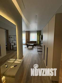 2-к квартира, посуточно, 60м2, 1/18 этаж