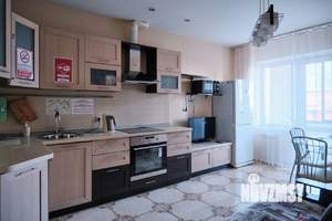 1-к квартира, посуточно, 45м2, 3/8 этаж