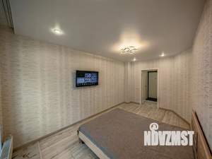 1-к квартира, посуточно, 35м2, 4/16 этаж