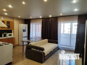 1-к квартира, посуточно, 54м2, 3/9 этаж