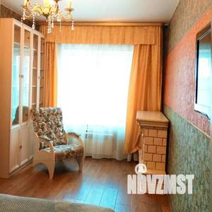 2-к квартира, посуточно, 39м2, 7/17 этаж