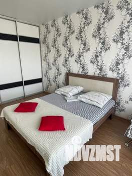 1-к квартира, посуточно, 47м2, 9/16 этаж