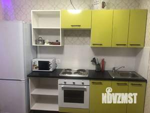 1-к квартира, посуточно, 38м2, 1/10 этаж