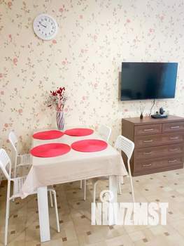 Студия квартира, посуточно, 42м2, 15/17 этаж