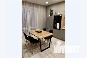 1-к квартира, посуточно, 39м2, 10/17 этаж