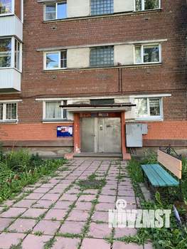 2-к квартира, вторичка, 47м2, 1/4 этаж