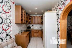 4-к квартира, вторичка, 142м2, 3/5 этаж