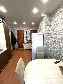 2-к квартира, вторичка, 42м2, 1/9 этаж