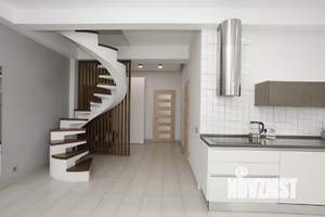 3-к квартира, вторичка, 183м2, 8/9 этаж