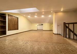 4-к квартира, вторичка, 160м2, 9/10 этаж